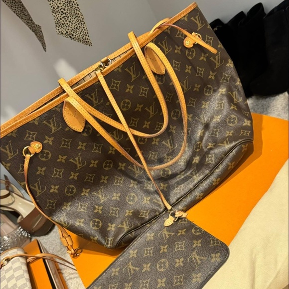 Louis V  perfect condition - Picture 1 of 4
